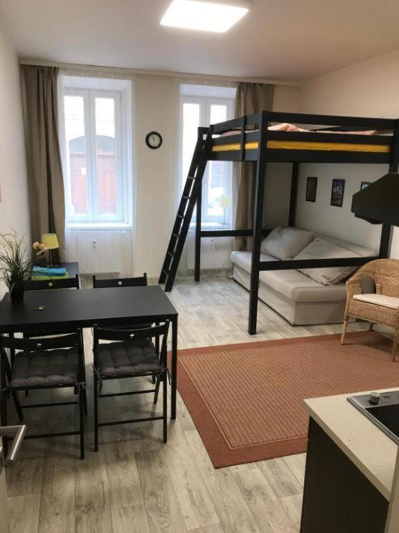 Apartmans With Parking Near Center Апартаменты *